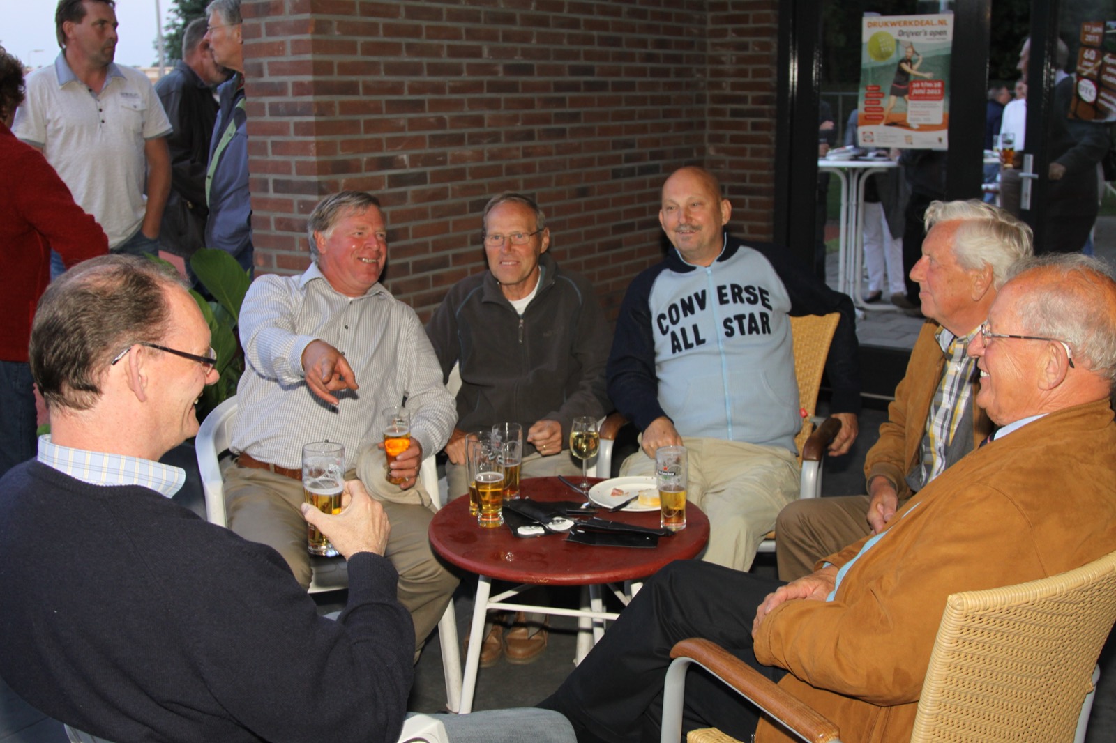 Zomeravonden op het terras
